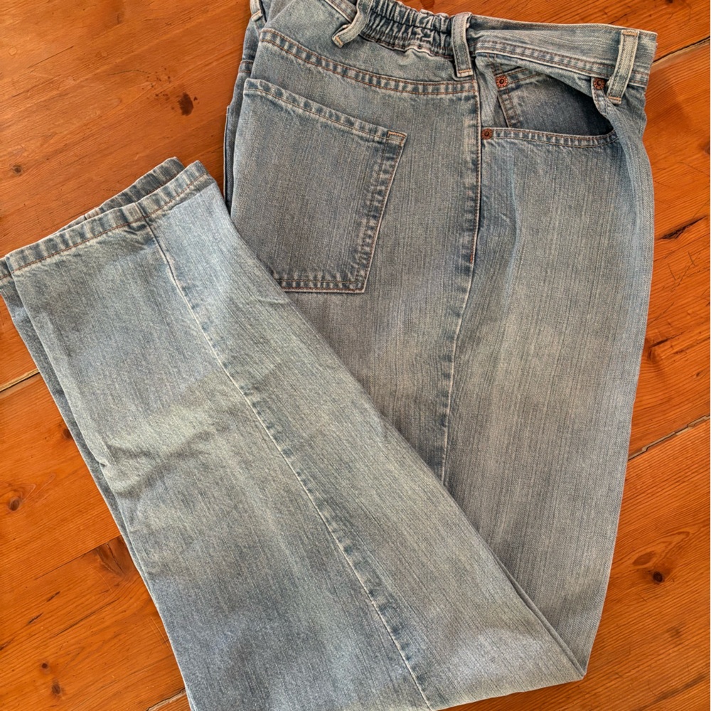 Eddie Bauer Light Blue Relaxed Women’s Jeans